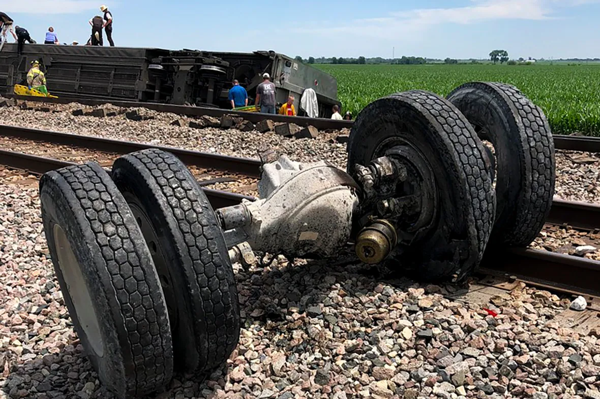 amtrak derailment missouri 1