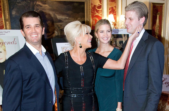 Bà Ivana Trump bên 3 con trong một sự kiện ở New York năm 2011 - Ảnh Getty Images