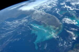 Những bức ảnh cho thấy Florida “chìm trong biển nước” sau cơn bão Ian