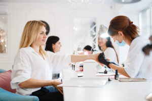 So Sánh Thu Nhập Nghề Nails Ở Các Tiểu Bang