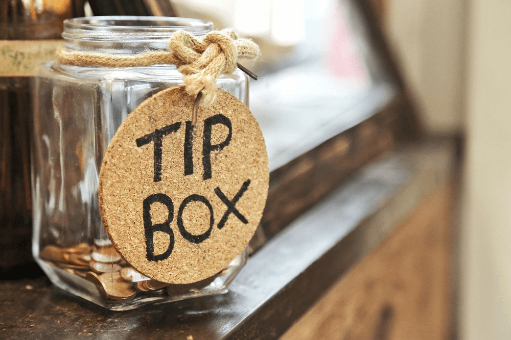 Văn Hóa Tip ở Mỹ: Hướng Dẫn Toàn Diện Cho Người Việt