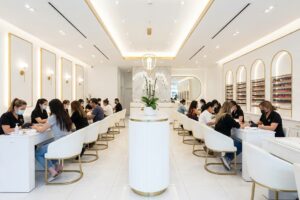 Cách xây dựng thương hiệu tiệm nail chuyên nghiệp ở Mỹ: Từ hình ảnh đến niềm tin khách hàng