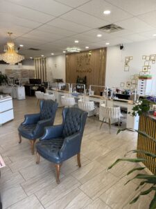 Cần sang tiệm nail - Fairmont, West Virginia